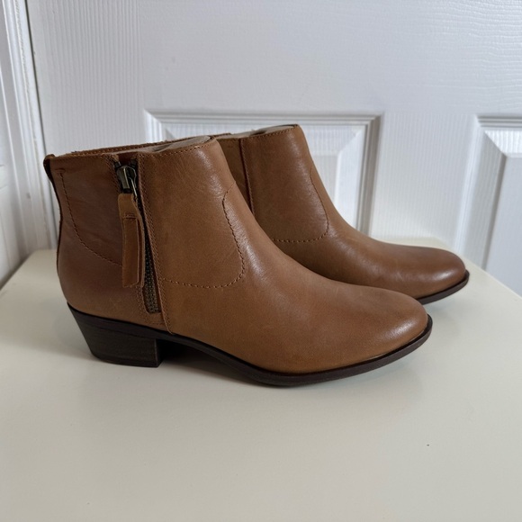 LUCKY BRAND Blandre Ankle Boot brown /women size 6M - Picture 9 of 15